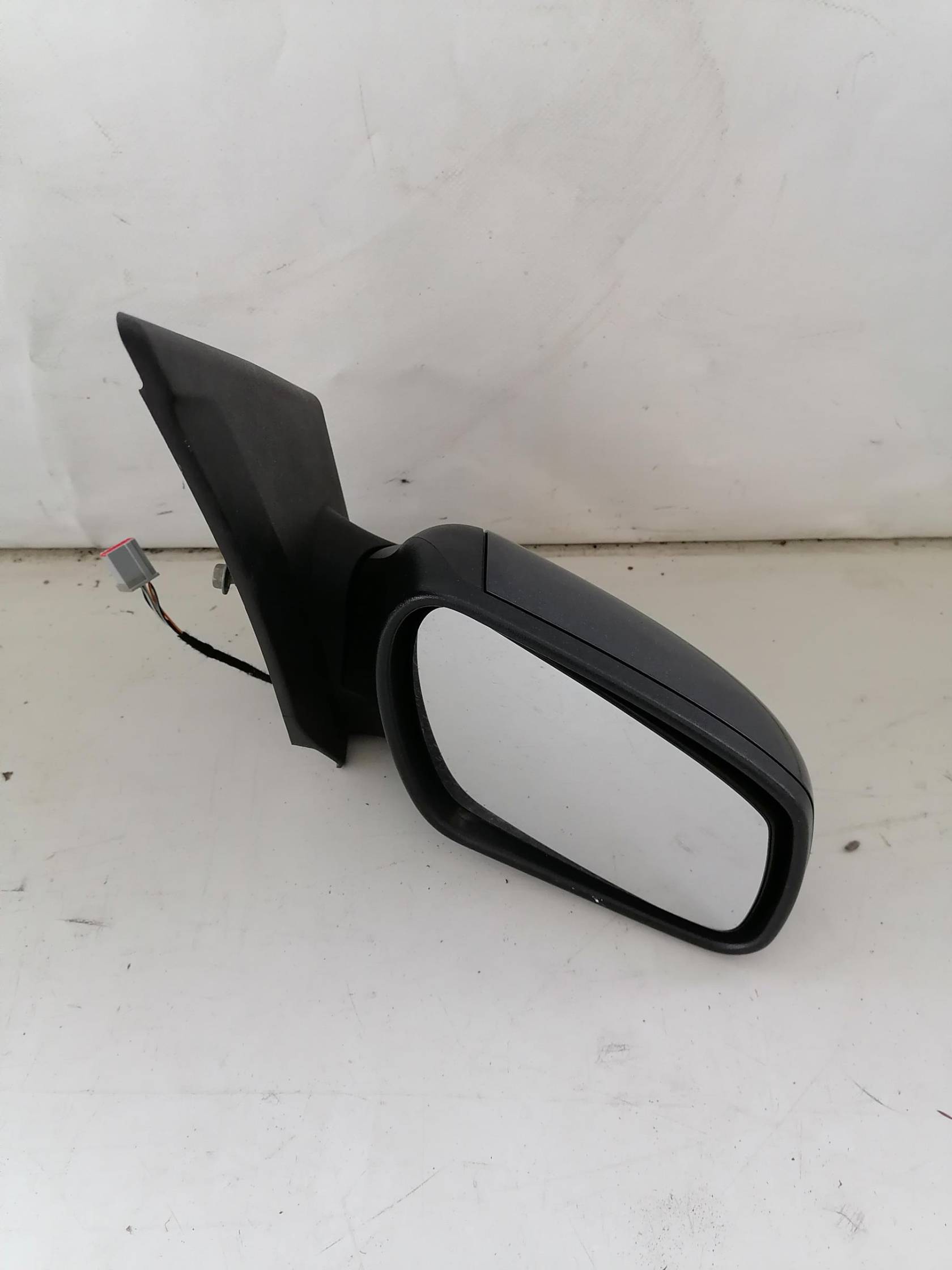 Retrovisore est. dx.